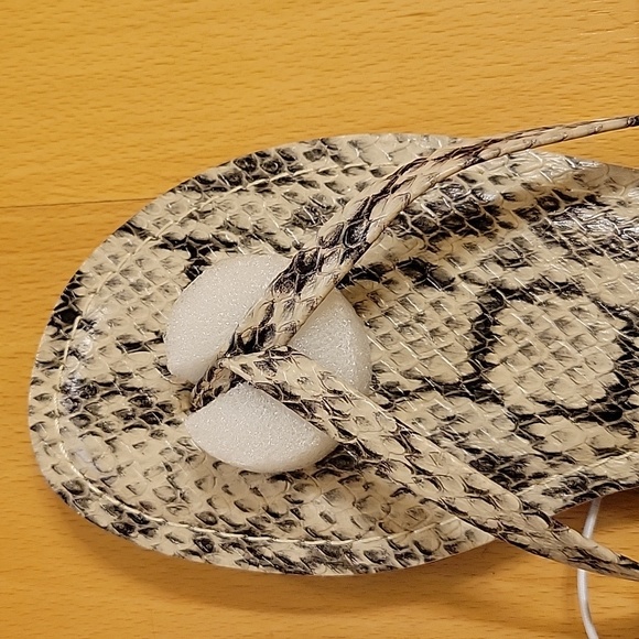 New JCrew Sandals, Size 8 in Python - Picture 3 of 4